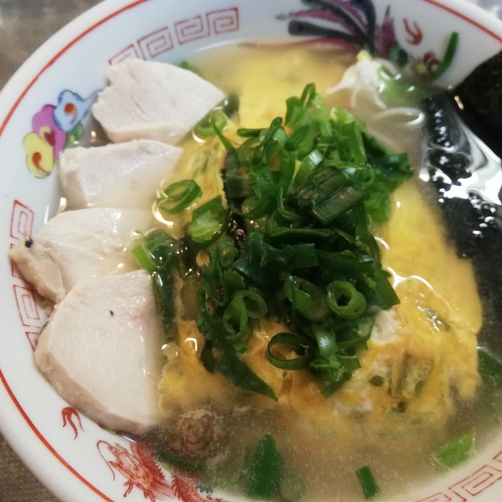 あんかけ卵の豚骨ラーメン